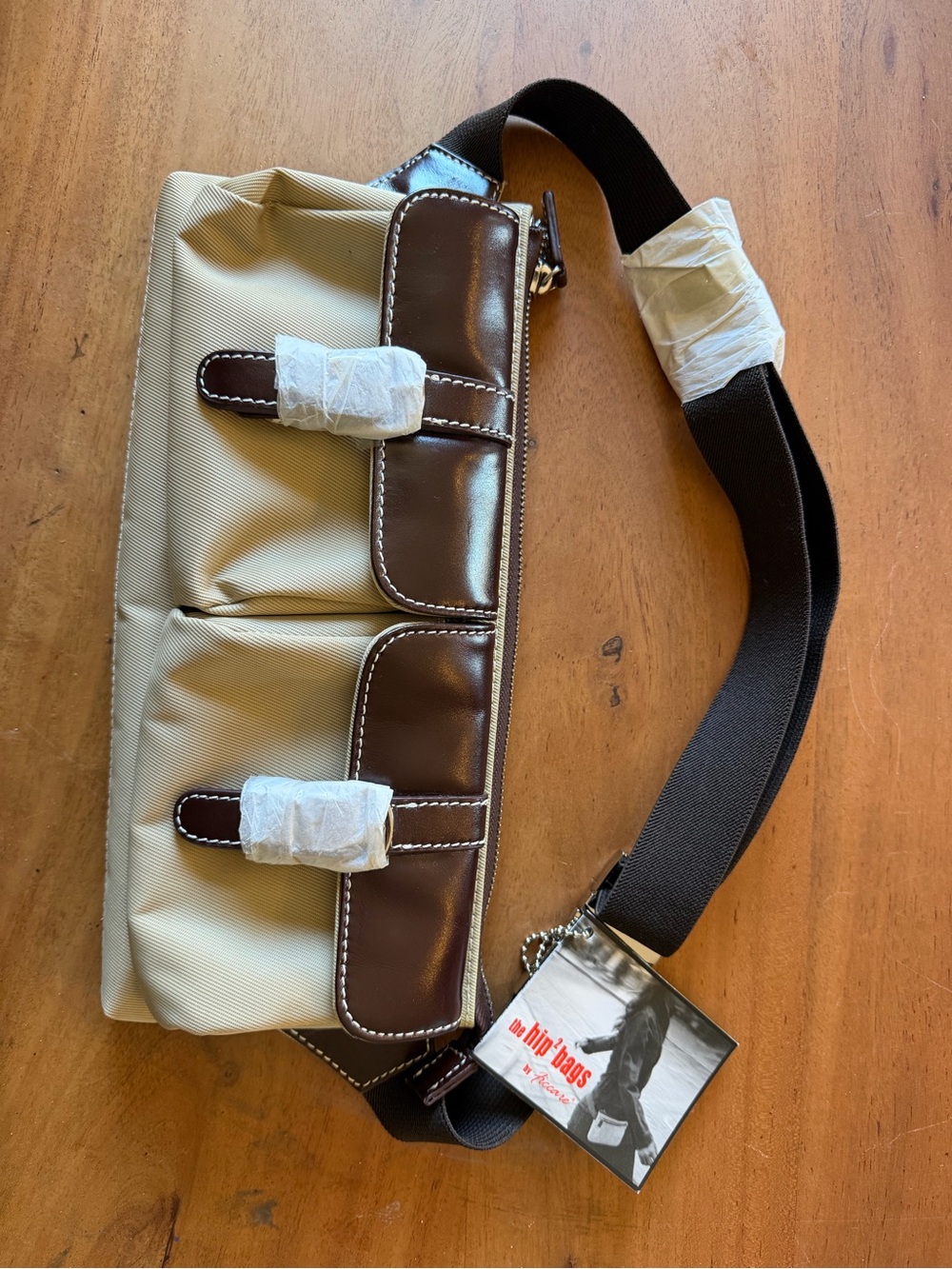 Ficcare the hip2bag Two-Tone Beige and Brown Crossbody Bag